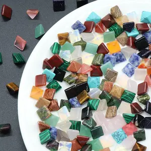 Großhandel 8 mm Naturedelstein Kristallstein Pyramiden-Cabochon für Schmuckherstellung Ring