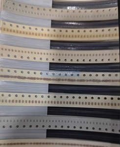 Surface Mount Capacitor Sample <strong>Component</strong> <strong>catalog</strong> capacitor package - Product Image 3