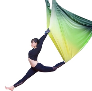 Mejor <span class=keywords><strong>cama</strong></span> <span class=keywords><strong>de</strong></span> yoga voladora anti gravedad Hamaca <span class=keywords><strong>de</strong></span> yoga aérea <span class=keywords><strong>de</strong></span> estiramiento bajo - Product Image 1