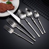 Großhandel Bulk 18/8 Edelstahl Besteck Set Gabel Messer Löffel Hotel Hochzeit Besteck Set