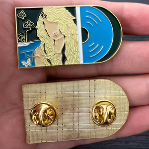 En gros : Pins musicaux en métal, Cadeaux souvenirs, Badges émaillés en métal avec couverture d'album Swift, Broches poster musicaux pour vêtements, En stock - Product Image 2