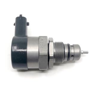 Vanne de régulation de pression à solénoïde de commande de succion SCV 0281006015 0281006015 23280-33020 pour Toyota YARIS <span class=keywords><strong>AURIS</strong></span> 1.4 <span class=keywords><strong>D4D</strong></span> - Product Image 3