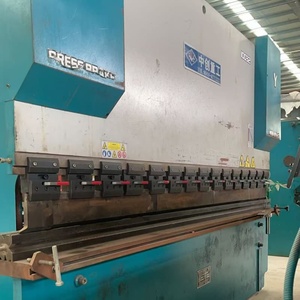 Máquina dobladora usada de 200 toneladas y 3.2 metros de largo, fabricada en China, precio asequible y calidad garantizada. - Product Image 1