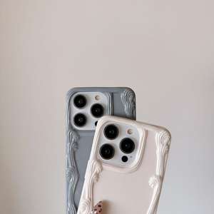 Funda de teléfono de color sólido con borde recto y diseño de línea ondulada texturizada para teléfonos móviles Samsung - Product Image 5