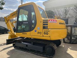 Excavatrice d'occasion KOMATSU PC60, prix avantageux, excellentes performances. Excavatrice d'occasion KOMATSU à vendre. - Product Image 3