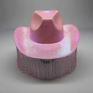 Sombrero Vaquero Ajustable Rosa Holográfico Neón con Flecos para Viajes, Festivales de Música Rave, Discotecas, Fiestas Western y Actuaciones en Escenario - Product Image 5