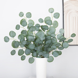 ใบยูคาลิปตัสประดิษฐ์ ขนาด 30 ซม.-100 ซม. ผ้าไหมสีเขียว ตกแต่งโต๊ะงานแต่งงาน ตกแต่งภายในอาคาร ทนทาน - Product Image 1