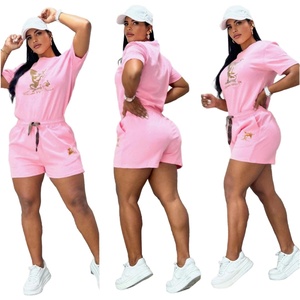 Nuevo Conjunto de 2 Piezas para Mujer, Diseño de Diseñador, 100% Algodón, Estampado 3D, Cuello Redondo, Manga Corta, Camisa Casual de Verano, Cinturón de Color Intenso y Pantalones Cortos - Product Image 1