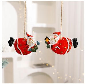 Adornos Colgantes de Resina para Árbol de Navidad Estilo Instagram: Colgante de Alce para Calcetín Navideño, Papá Noel y Muñeco de Nieve, Hechos a Mano por Artistas con 14 Años de Experiencia - Product Image 5
