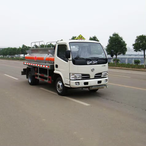 <span class=keywords><strong>Le</strong></span> <span class=keywords><strong>moins</strong></span> <span class=keywords><strong>cher</strong></span> 4x2 4x4 toutes les roues motrices 5m3 5000 litres camion-citerne de ravitaillement en <span class=keywords><strong>carburant</strong></span> camions de réservoir de <span class=keywords><strong>carburant</strong></span> - Product Image 4