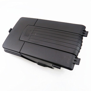 1KD915443 1KD 915 443 Cubierta de Protección Contra el Polvo <span class=keywords><strong>para</strong></span> la Caja de la Batería del Motor 1.8T <span class=keywords><strong>para</strong></span> <span class=keywords><strong>Volkswagen</strong></span> Passat B6 Golf MK5 MK6 <span class=keywords><strong>Tiguan</strong></span> - Product Image 3