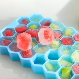 Molde de cubitos de hielo de 37 agujeros, peine de miel, diseño Hexagonal, silicona sin BPA, colores surtidos, la máquina de hielo para niños más vendida