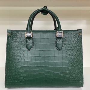 Bolso Tote de Piel de Cocodrilo Genuina – Bolso de Diseño de Lujo con Versatilidad para Llevar al Hombro - Product Image 5
