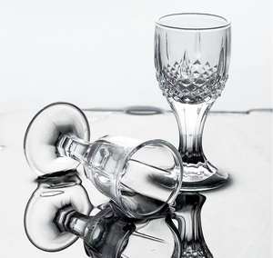 8ml 10ml Mini Verres À Pied Blanc Esprit Gobelet Maotai Verre À Vin Tasse Minuscule Verre À Liqueur Avec Pied pour Baijiu Soju Liqueur Saki Sake B005 - Product Image 3