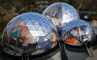 Dôme en verre géodésique de luxe 2025 avec salle de bain pour hôtel, resort hivernal et glamping dans le désert