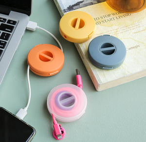 صندوق بكرة تخزين بسلك USB مرن شاحن محمول مع حامل - Product Image 1