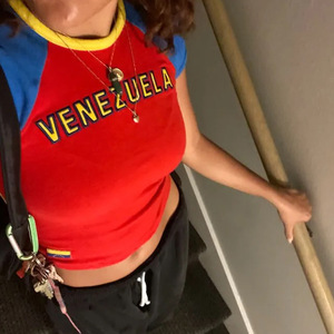 <span class=keywords><strong>Pas</strong></span> <span class=keywords><strong>cher</strong></span> Nouveau Vente en gros Y2k Vêtements personnalisé Graphique en vrac 100% coton Crop Top Teen <span class=keywords><strong>Femme</strong></span> <span class=keywords><strong>t</strong></span>-<span class=keywords><strong>shirt</strong></span> pour les filles - Product Image 5