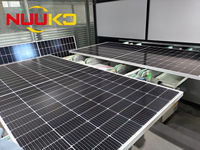 Panneaux solaires monocristallins PERC 550W Système solaire résidentiel Modules de cellules solaires 182mm Énergie solaire demi-cellule