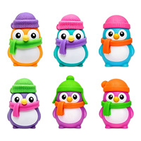 Jouet anti-stress en forme de pingouin mignon, cadeau artisanal à rebond lent, boule de décompression pour adultes, ornement de bureau