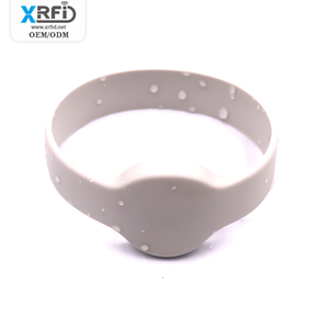 Pulseras de Silicona Personalizadas con Logotipo, 13.56mhz, Resistentes al Agua, Pasivas, RFID, Grabables - Product Image 4