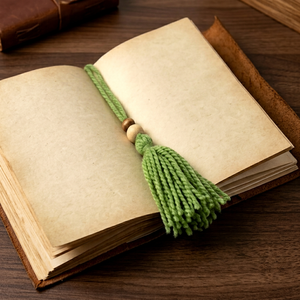 Marcapáginas de Acrílico Verde con Borla, Estilo Bohemio, Decoración para el Hogar, para Amantes de los Libros, Uso en Interiores - Product Image 1