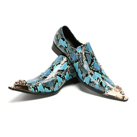 NA528 Chaussures décontractées à bout pointu en métal Motif peau de serpent Talon bloc Cuir véritable Bleu Couleurs mélangées Mocassins Slip on Nouveau