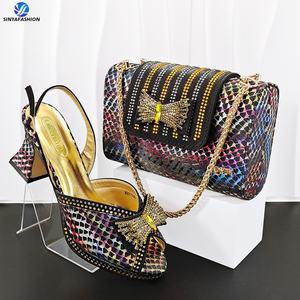 <span class=keywords><strong>Scarpe</strong></span> da <span class=keywords><strong>Donna</strong></span> Sinya per Feste con Set di Borse Abbinate con Pietre, Belle <span class=keywords><strong>Scarpe</strong></span> e Borse Fatte a Mano per Matrimoni - Product Image 3