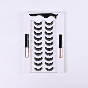 Ensemble de faux cils magnétiques, 10 paires, fibres synthétiques, courbure C, avec eye-liner pour femmes - Product Image 1