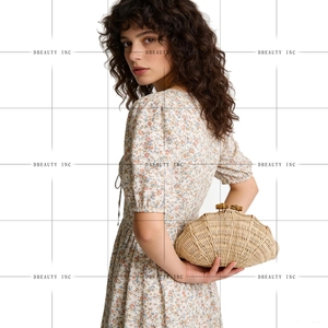 กระเป๋าคลัทช์หวายรูปเปลือกหอยถักมือสำหรับผู้หญิง กระเป๋าคลัทช์สไตล์โบฮีเมียน กระเป๋าถือสำหรับเดินทางไปเที่ยวทะเลช่วงฤดูร้อน - Product Image 6