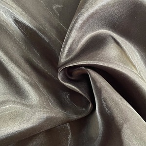 Vải Mikado Satin bóng mượt, chất liệu lỏng lẻo, độ dày trung bình, dệt nhuộm sẵn, kích thước 150cm, dùng cho may mặc thời trang. - Product Image 2