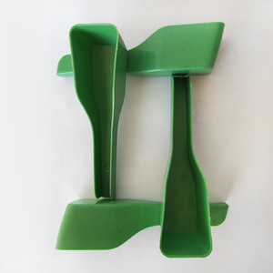 Vente en gros de mangeoires à oiseaux en plastique universelles, cuillères à eau et à manger et fournitures pour oiseaux en plastique - Product Image 2