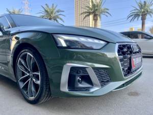 <span class=keywords><strong>Audi</strong></span> <span class=keywords><strong>A5</strong></span> <span class=keywords><strong>Essence</strong></span> 2.0 Turbo 2020 Berline d'<span class=keywords><strong>occasion</strong></span> Traction avant 5 places Cuir Foncé R19 Caméra arrière gauche - Product Image 4