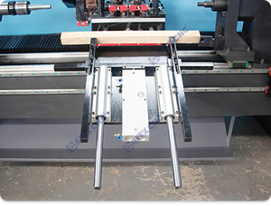 Tour à bois économique tour à bois avec dépoussiéreur pour un processus de traitement plus sain - Product Image 5