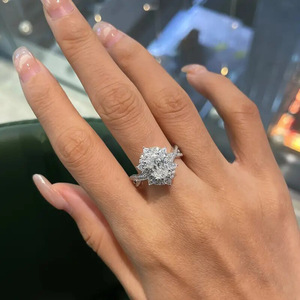 Anello con Design a Fiocco di Neve Stile Matrimoniale per Donne - Product Image 6