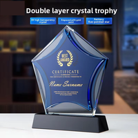 Trophée de logo personnalisé en gros d'usine Médaille de cristal étoile à cinq branches personnalisée fabriquée à la main en verre avec plaque gravée gratuite