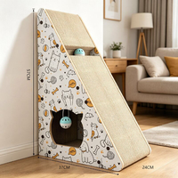 Griffoir vertical triangulaire pour chat en sisal avec balles à clochettes, jouet d'intérieur pour chat, protection de meubles