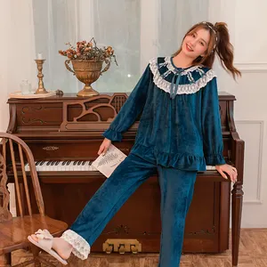 Designer Pajama Sets 2021 Autumn/winter Style Custom Lake Blue Pajamas Lace Velvet Woven Crew Neck 1pc/opp Bag Full Length