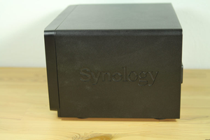 Stockage sécurisé connecté au réseau haute performance DiskStation DS1621+ - Product Image 2