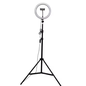 <span class=keywords><strong>Anneau</strong></span> lumineux photographique de 12 pouces de diamètre, <span class=keywords><strong>lumière</strong></span> d'appoint <span class=keywords><strong>pour</strong></span> TikTok et vidéos en direct, <span class=keywords><strong>anneau</strong></span> lumineux <span class=keywords><strong>LED</strong></span> <span class=keywords><strong>pour</strong></span> maquillage et selfies <span class=keywords><strong>avec</strong></span> <span class=keywords><strong>trépied</strong></span> de 2,1 m - Product Image 2