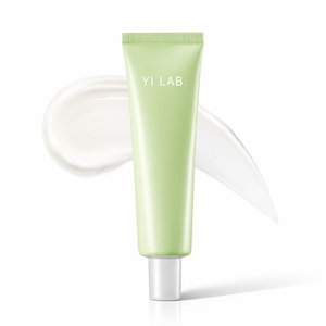 ครีมกันแดดเนื้อบางเบา ไม่เหนียวเหนอะหนะ กันน้ำ ต่อต้านริ้วรอย ช่วยให้ผิวขาวกระจ่างใส พร้อมบำรุงผิว SPF50+ สำหรับใช้เป็นเบสเมคอัพและไพรเมอร์ - Product Image 1