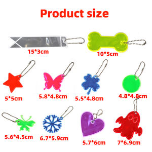 Reflectores de ciclo de corazón de amor de colores mezclados, llaveros reflectantes de Pvc, colgante reflectante, llavero con logotipo personalizable, tiras reflectantes - Product Image 3