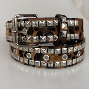 <span class=keywords><strong>Ceinture</strong></span> en cuir pyramidale en mohair à imprimé léopard pour cow-boys et cow-girls du western, <span class=keywords><strong>ceinture</strong></span> punk rock en métal <span class=keywords><strong>cloutée</strong></span> Y2K pour femmes - Product Image 4
