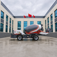Camion malaxeur à béton autochargeur compact avec moteur et pompe haute performance pour la construction rurale, le développement logistique et les petits bâtiments