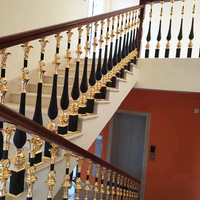 Colonne de Vase Personnalisée de Luxe Haut de Gamme pour Rampes d'Escalier Intérieures de Villa