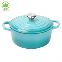 Ensemble de casseroles en fonte émaillée colorées, ustensiles de cuisson élégants et ensemble de rangement alimentaire