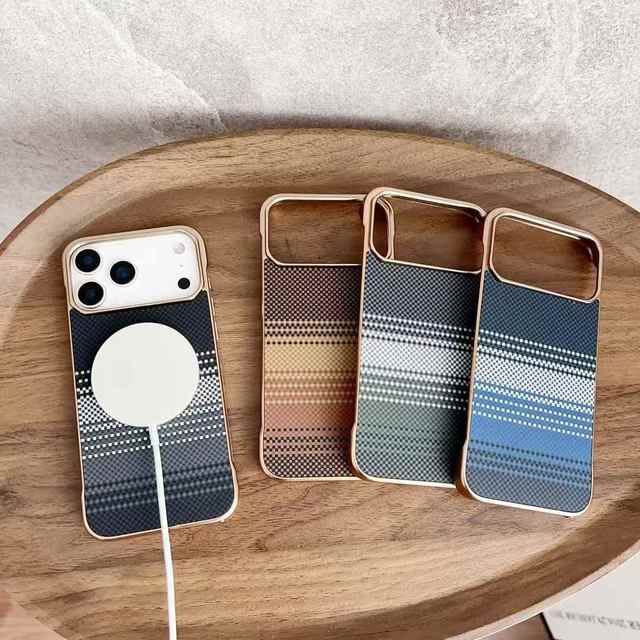 Twinscase Luxury Carbon Fiber Magnetic Phone Case for iPhone 17 Pro Max Slim Hard PC Shockproof Cover with Animal Design