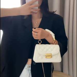 2024 motif géométrique femmes petit messager Mini chaîne carrée sac à bandoulière fermeture à glissière doublure en Nylon PU en gros - Product Image 6