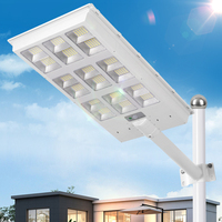 Lampadaire solaire avec boîtier ABS, capteur radar, télécommande, IP65, panneau multicristallin, batterie au phosphate de fer