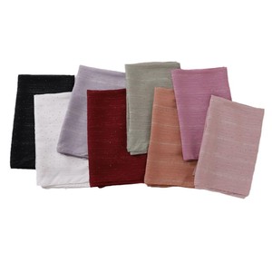 2025 estilos de Venta caliente diamante plata-seda arrugada musulmán Hijab alta calidad diamante islámico astilla línea gasa arrugada - Product Image 5