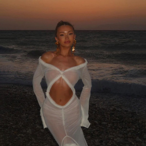 Nouvelle robe d'été pour femmes TW 2025, design tendance, unie, ajourée, perspective sexy, ajourée en <span class=keywords><strong>L</strong></span>, plissée, en dentelle, coupe ajustée - Product Image 3